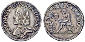 MONETE ITALIANE
FERRARA
Alfonso I d’Este, 1505-1534. Testone. Ar gr. 9,66 ALFONSVS DVX FER III S R E CONF Busto corazzato a s. Rv. DE FORTI DVLCEDO ...