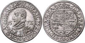 Dänemark Friedrich II. 1559-1588
 Speciedaler (3 Mark) 1572 Münzmeister Hans Dellhusen. Kopenhagen. 28,96g. Dav. 8229, Hede 17, Schou 5, Sieg 22 ss/v...