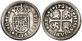 1729. Felipe V. Sevilla. 1/2 real. (Cal. 1926). 1,51 g. Sin indicación de ensayador. Rayita. Escasa. MBC.