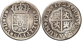1729. Felipe V. Sevilla. 1 real. (Cal. 1716). 2,67 g. Sin indicación de ceca, valor ni de ensayador. Rayitas. Ex Áureo 21/05/1998, nº 2544. Escasa. BC...