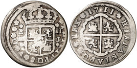 1711. Felipe V. Madrid. J. 2 reales. (Cal. 1241). 4,66 g. Muy rara, sólo hemos tenido 1 ejemplar. BC+/MBC-.