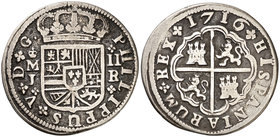 1716. Felipe V. Madrid. J. 2 reales. (Cal. 1243). 4,22 g. Florones acotando ceca, ensayador y valor. Escasa. MBC-.