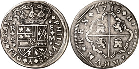 1718. Felipe V. Sevilla. M. 8 reales. (Cal. 936). 22,06 g. Armas de Borgoña con tres flores de lis. Con florón después de GRAT. Escasa. MBC.