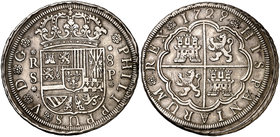 1729. Felipe V. Sevilla. P. 8 reales. (Cal. 939). 26,56 g. Leves rayitas. Buen ejemplar. Rara, solo hemos tenido 8 ejemplares. MBC+.