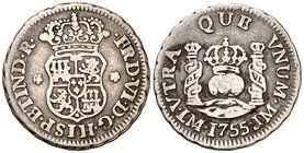 1755. Fernando VI. Lima. JM. 1/2 real. (Cal. 641). 1,70 g. Columnario. Punto sobre la marca de ceca. Escasa. MBC-/BC+.