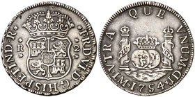 1754. Fernando VI. Lima. JD. 2 reales. (Cal. 474). 6,75 g. Columnario. Punto sobre la marca de ceca. Leve hojita. Rayitas. Buen ejemplar. Ex Colección...