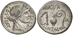 (46 a.C.). Julio César. África. Denario. (Craw. 467/1b) (FFC. 2, mismo ejemplar). 3,51 g. Muy bella. S/C-.