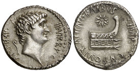 (40 a.C.). Marco Antonio / Cn. Domitius Ahenobarbus. Ceca volante. Denario. (Craw. 521/2) (FFC. 11). 3,80 g. Muy bella. Muy rara. EBC+.