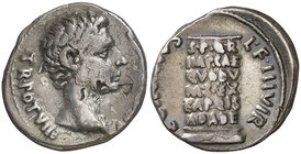(16 a.C.). Octavio Augusto / L. Vinicius L.f. Denario. (RIC. 361) (FFC. 332, mismo ejemplar). 3,82 g. Contramarcas en anverso. Muy rara. MBC.