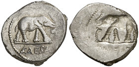 (54-51 a.C.). Julio César. Galia. Denario. (Craw. 443/1) (FFC. 50). 4,14 g. MBC.