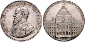 Bayern Prinzregent Luitpold 1886-1912 Silbermedaille o.J. (v. Boersch) a.d. Einweihung des Justizpalastes in München Witt. 3066. 
41,0mm 34,7g vz+