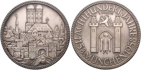 Bayern - München Silbermedaille 1958 (v. R.) a.d. 800-Jahrfeier der Stadt 
42,6mm 28,7g vz-st