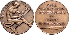 Brandenburg in den Marken - Preussen - Berlin Bronzemedaille 1913 (unsign.) a.d. 10-jährige Jubiläum des Kurzschrift-Vereins Stolze-Schrey 
49,0mm 48...