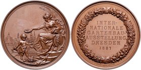 Sachsen - Kurfürstentum, ab 1806 Königreich Albert 1873-1902 Bronzemedaille 1887 (v. Lauer) a.d. Internationale Gartenbau-Ausstellung in Dresden 
50,...