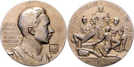 Kolonien Bronzemedaille 1907 versilbert (v. Wolff) a.d. Deutsche Armee-, Marine- u. Kolonial-Ausstellung in Berlin 
60,0mm 87,8g vz+