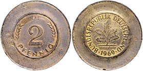Bundesrepublik Deutschland 2 Pfennig 1969 J Probeprägung auf breitem Schrötling in 5 DM-Größe. Bisher in der Literatur nicht bekannt. J. zu381. Schaaf...