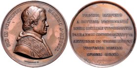 Vatikan Pius IX. 1846-1878 Bronzemedaille 1850 (v. Girometti) auf seine Rückkehr nach Rom am 12. April Bartolotti IV-22. 
kl.Rf., fleckige Patina, 58...