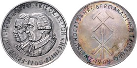 - Bergbau - Deutschland - Freiberg Silbermedaille 1965 (v. H. Morgenstern) a.d. 200-jährige Jubiläum der Bergakademie, Auflage 200 Stück Müs. 15.4/ 23...