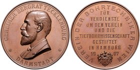 - Bergbau - Deutschland - Hamburg Bronzemedaille 1907 (v. M.&W.) a.d. Geheimen Bergrat Tecklenburg aus Darmstadt, gewidmet vom Wiener Verein der Bohrt...