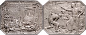 - Bergbau - Frankreich - Valenciennes Silberplakette 1897 (v. Theunissen) des Chambre de Commerce, i.Rd: Füllhorn ARGENT Müs. 18/96. 
40,4x33,0mm 27,...