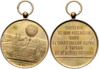 - Luftfahrt Bronzemedaille 1879 vergoldet a.d. Fahrt des größten Gas-Ballons über Paris Malpas 108. 
m.Orig.Öse u. Ring 36,1mm 18,6g vz