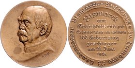 - Personen - Bismarck, Otto von 1815-1898 Lot von 3 Stücken: Zinnmedaille 1885 (v. Drentwett unsign.) auf seinen 70. Geburtstag und sein 50-jähriges D...