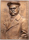 - Personen - Hindenburg, Paul v. 1847-1934 Bronze-Plakette 1915 einseitig (v. Stiasny) 'Vorwärts mit Gott' 1914/1915 
48,4x65,3mm 112,4g vz