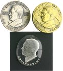 - Personen - Hitler, Adolf 1889-1945 Lot von 3 Stücken: Abzeichen in versilbertem Kupfer 1934 des Gaues Westfalen-Nord, Abzeichen in Bronzeblech des G...