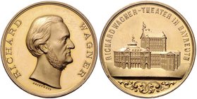 - Personen - Wagner, Richard 1813-1883 Bronzemedaille o.J. vergoldet (v. Drentwett) a.d. Richard-Wagner-Theater in Bayreuth, mit altem Beschreibungsze...