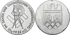 - Sport Eisengussmedaille 1935 (v. Lauchhammer) Im Jahre der Olympischen Vorbereitung, silberfarben 
gelocht, 114,6mm 278,5g vz