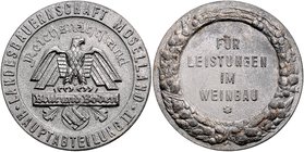 - Tiere und Landwirtschaft Zinnmedaille o.J. des Reichsnährstandes 'Blut und Boden' der Landesbauernschaft Moselland / Für Leistungen im Weinbau 
40,...