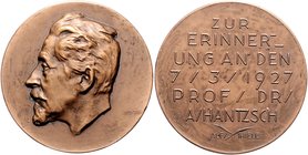 - Wissenschaft und Technik Bronzemedaille 1927 (v. Alf Thiele) auf Professor Dr. Arthur Hantzsch 1857-1935 Chemiker, Professor und Geheimer Hofrat, de...
