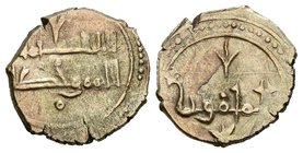 TAIFA DE TOLEDO Y VALENCIA. Yahya Al-Ma´mun. Fracción de dinar. 435-467 H. Vives 1100; Prieto 335. Au. 0,86g. MBC+.