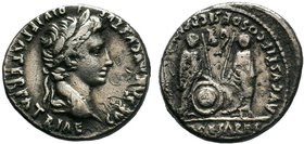 Augustus AR Fourée Denarius. Lugdunum, 7-6 BC. CAESAR AVGVSTVS DIVI F PATER PATRIAE, laureate head right / AVGVSTI F COS DESIG PRINC IVVENT, Gaius and...