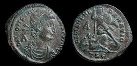 Constantius II (337-361), AE Centenionalis. Thessalonica, 23mm, 6,55g.
Obv: D N CONSTANTIVS P F AVG, pearl-diademed, draped and cuirassed bust right,...