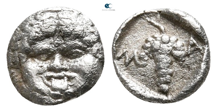 Thrace. Maroneia 398-395 BC. 
Hemiobol AR

8 mm., 0,35 g.

Facing gorgoneio...