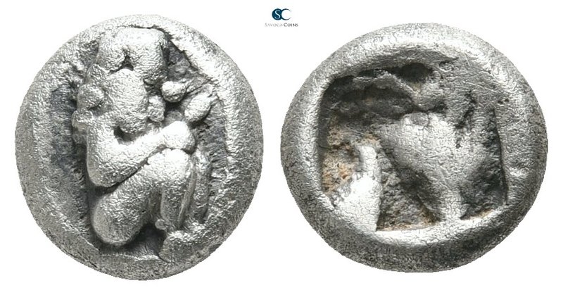Thraco-Macedonian Tribes. Siris 525-480 BC. 
1/8 Stater AR

9 mm., 1,19 g.
...