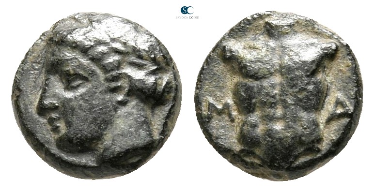 Ionia. Magnesia ad Maeander circa 400 BC. 
Bronze Æ

8 mm., 0,59 g.

Laurea...