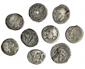 9 denarios: consulares (6), Julio César (1), Marco Antonio (1) y Marco Antonio y Augusto (1). BC-/ BC+.