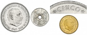 II Exposición de Numismática e Internacional de Medallas. Serie completa tres valores. E-51. Madrid. Con estuche original N.º 40. VII-421. SC.