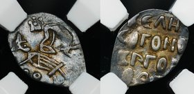 Russia Novgorod Denga 1420 - 1478 NNR XF+
ГП# 3000AE (R4); Silver, 0.52g; Scene Hommage,on the Left are Two Small Circles OO/Russian Inscription (ВЄΛ...