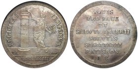 Altdeutsche Münzen und Medaillen, REGENSBURG. Taler 1763, Silber. Dav. 2620. NGC AU-53, Patina