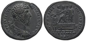 Lucius Verus (161-169) Sestertius, Rome, 163-164. AE 22,39 g. Ref : RIC 1370, Coh. 159, BMC 1139. Provenance : Tkalec, 07/05/2009, lot 152 Very fine
...