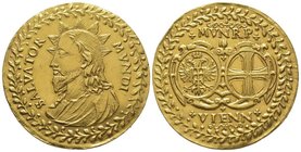 Austria Leopold I, 1657-1705 Gold medal of 10 Ducats, Wien, 1654, AU 34.44 g. 46.8 mm Ob : SALVATOR MVNDI Buste du Christ nimbé à gauche Rv : MVNRP VI...