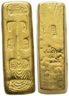 China, Dynasti Quing, 1644-1911 Gold Ingot (Sycee), ND, Tien-Tsin, AU 312 g. 62.5X21X14.8 mm Ref : NGSA 8, 24/11/2014, lot 352 Extremely fine.
Estima...