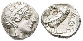 Athènes, 449-413 avant J.C. Tétradrachme, AG 17.18 g. Avers : Tête d'Athéna à droite, coiffée du casque attique à cimier, orné de trois feuilles d'oli...