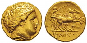 Philippe II 359-336 avant J.C. Statère d’or, Macédoine, Pella, AU 8.57 g. Avers : Tête laurée d'Apollon à droite avec baies dans la couronne. Revers :...