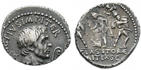 Sextus Pompeius 43-36 avant J.-C. Denarius, Sicile 42-40 avant J.-C., AG 3.78 g. Avers : T(MA)G PIVS IMP ITER Tête de Pompée à droite. À gauche, un va...