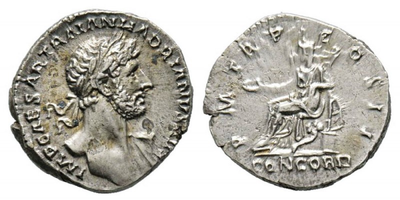 Hadrianus 117-138 Denarius, Rome, 118, AG 3.37 g. Avers : IMP CAESAR TRAIAN HADR...
