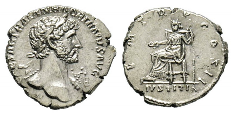 Hadrianus 117-138 Denarius, Rome, 118, AG 3.34 g. Avers : CAESAR TRAIAN HADRIANV...